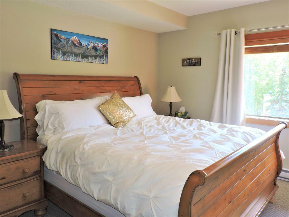 Fenwick Vacation Rental Open Hot Tub Glorious Mountain 2 Bedroom Canmore Kültér fotó