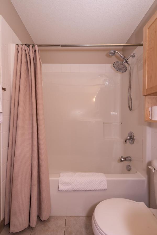 Fenwick Vacation Rental Open Hot Tub Glorious Mountain 2 Bedroom Canmore Kültér fotó